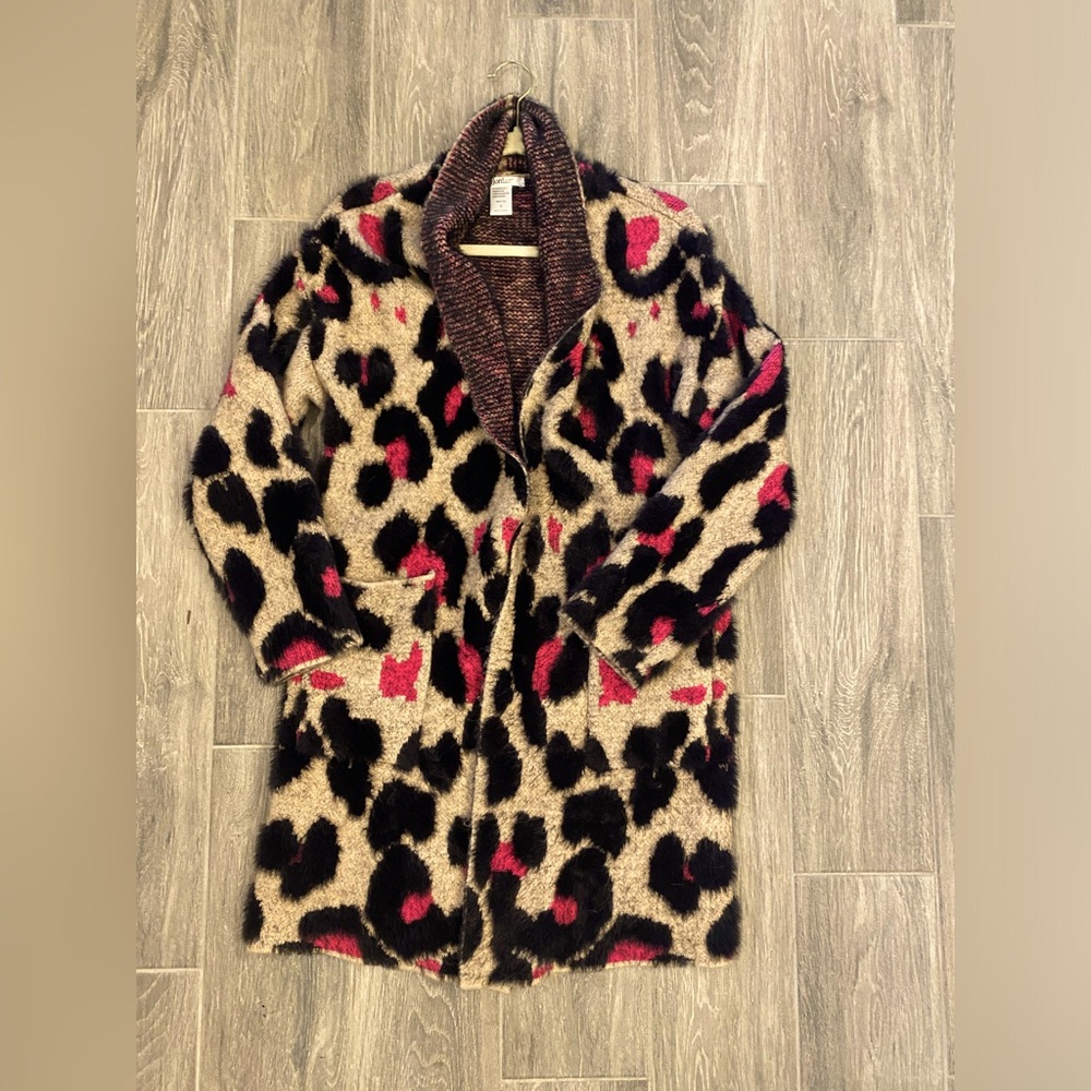 K. Jordan Pink Black Tan Silky Soft Sweater 🩷🖤 Small
